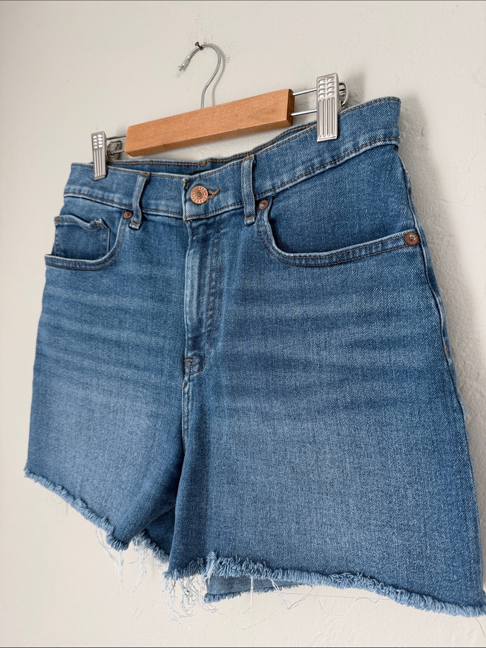 Express High Rise Shortie Short - Picture 2 of 6